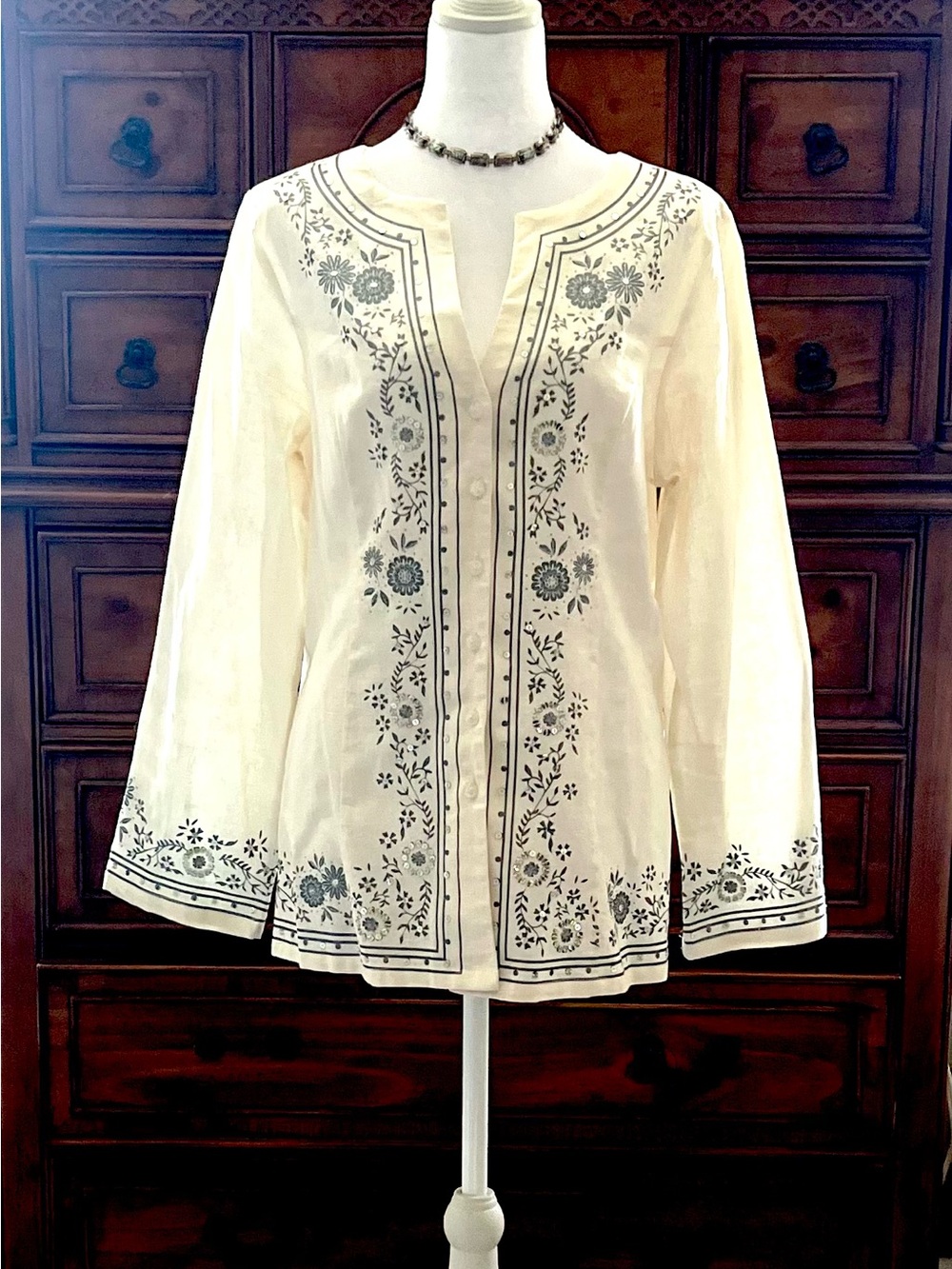 Cloth & Stone - Embroidered Ivory Floral Tunic Top - Women
